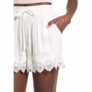 Moon River White Lace Crochet Dressy Shorts